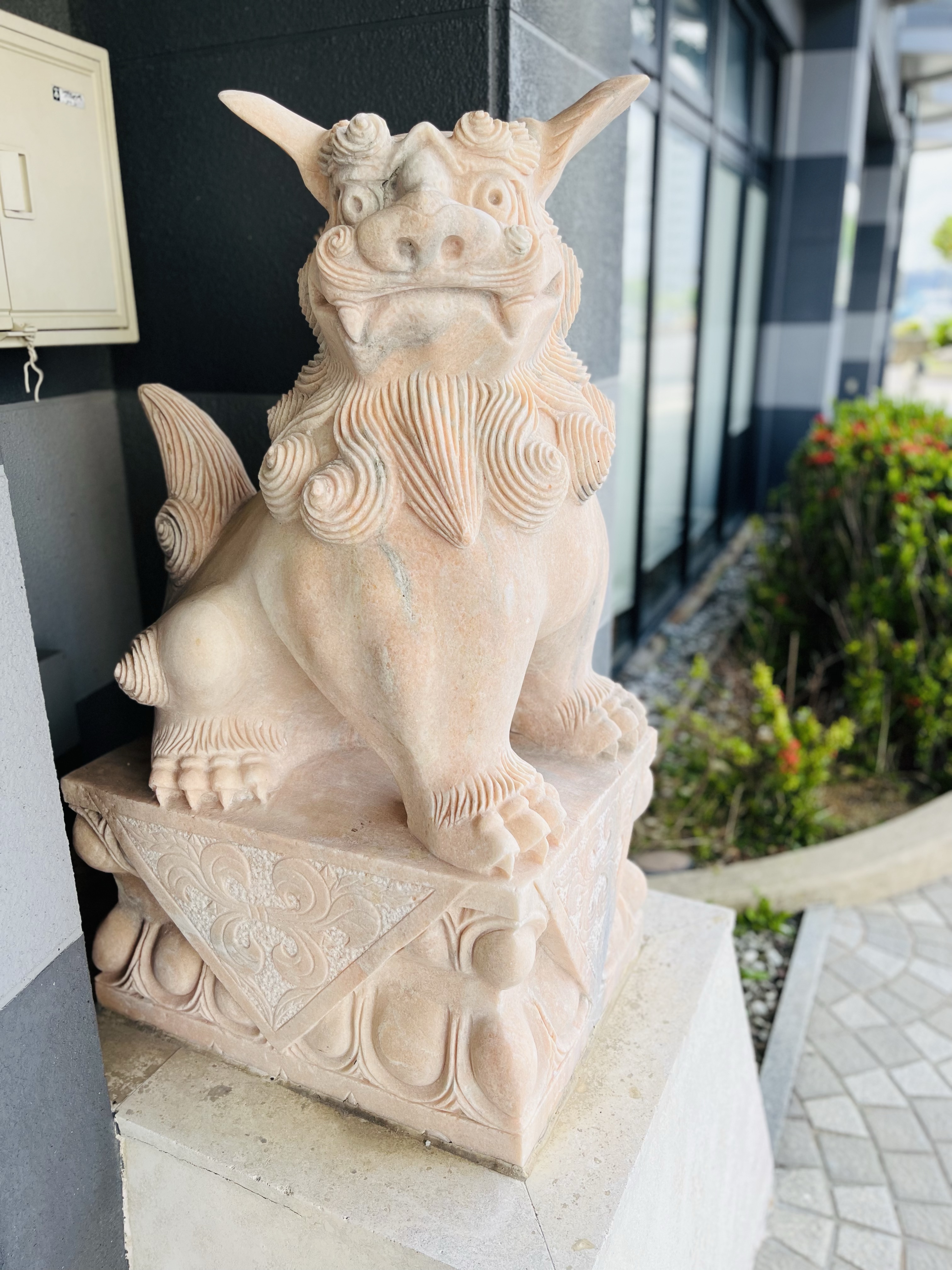 Shisa: the guardians of Okinawa – Bochner Family Adventure